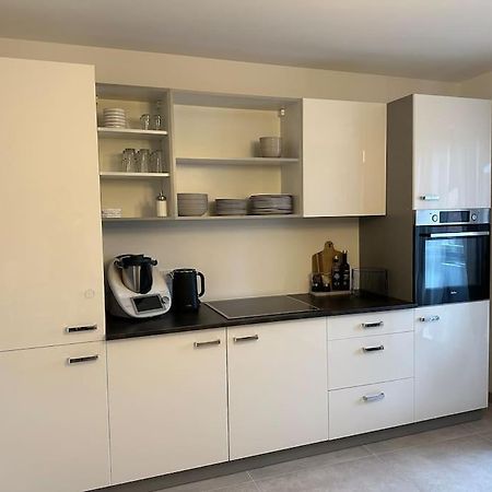 Luxury Apartment Marz Шванау Екстериор снимка
