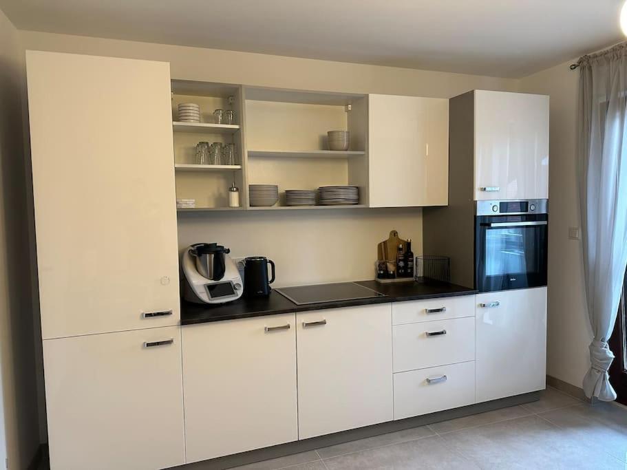 Luxury Apartment Marz Шванау Екстериор снимка