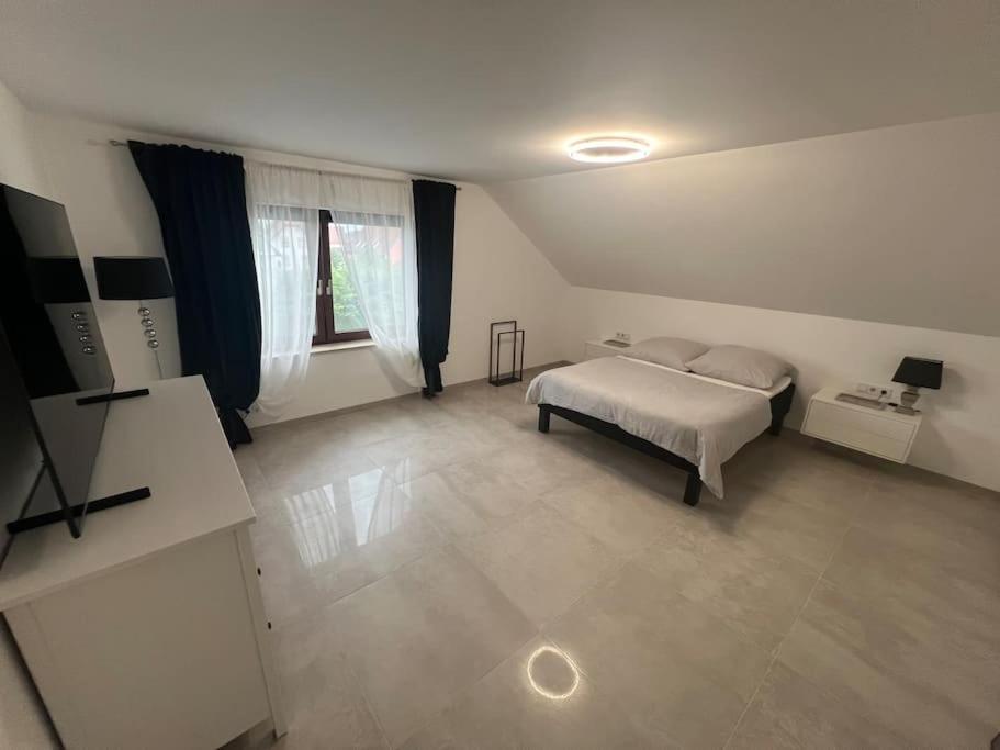 Luxury Apartment Marz Шванау Екстериор снимка